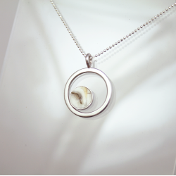 Hestetand | Indrammet af cirkel